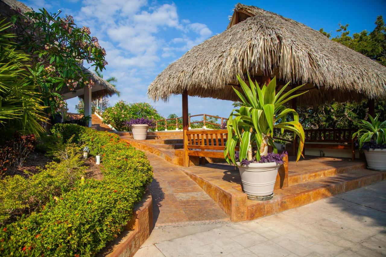 Princess Mayev Santa Cruz Huatulco Εξωτερικό φωτογραφία